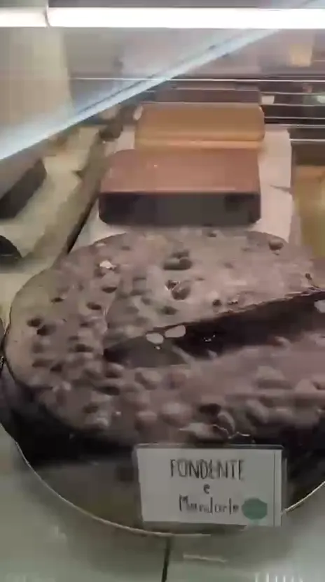 Cioccolato artigianale alla nocciola di Dolci Tentazioni