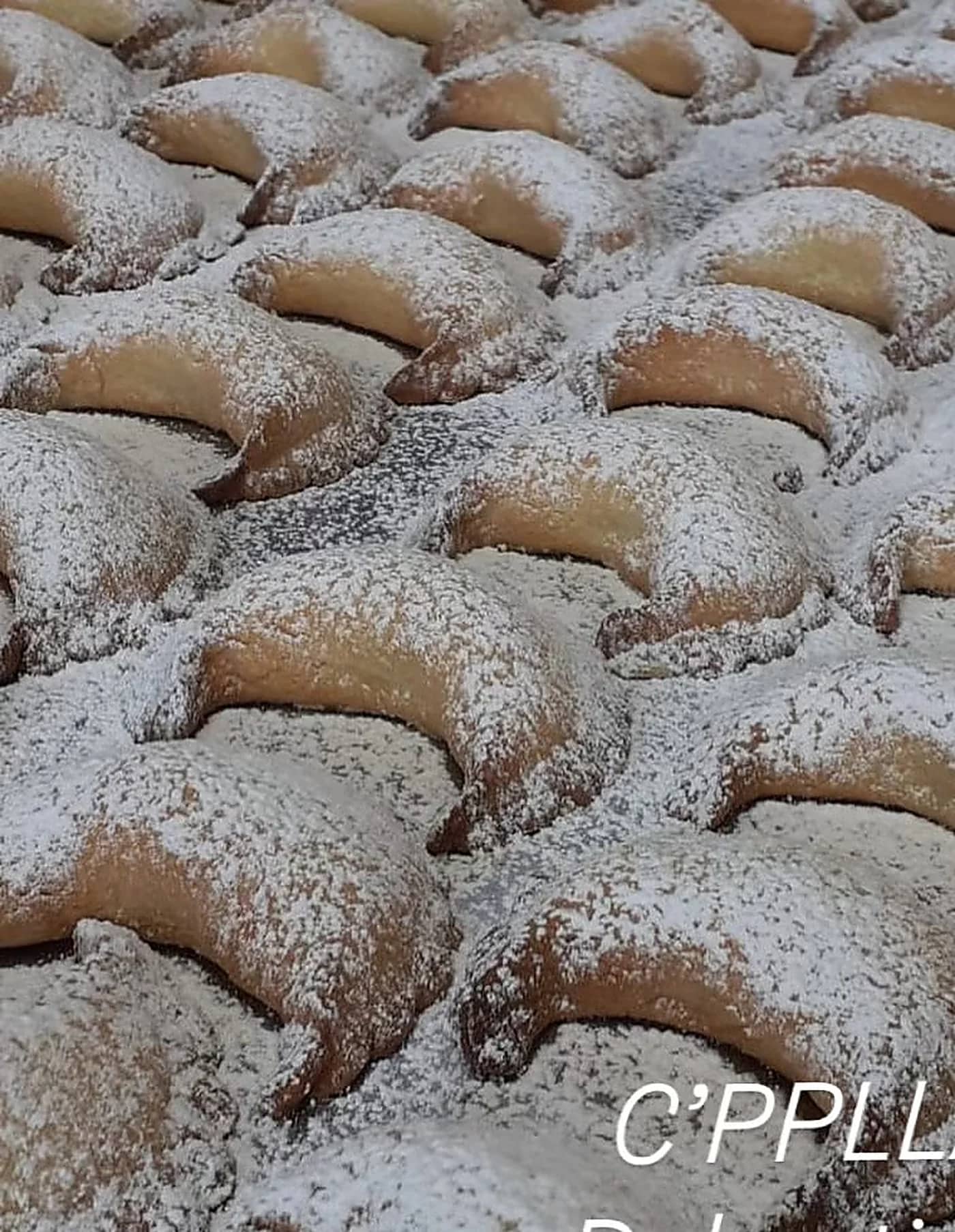 Cippillato (C’pplat), dolce tipico di Trivento, preparato da Dolci Tentazioni