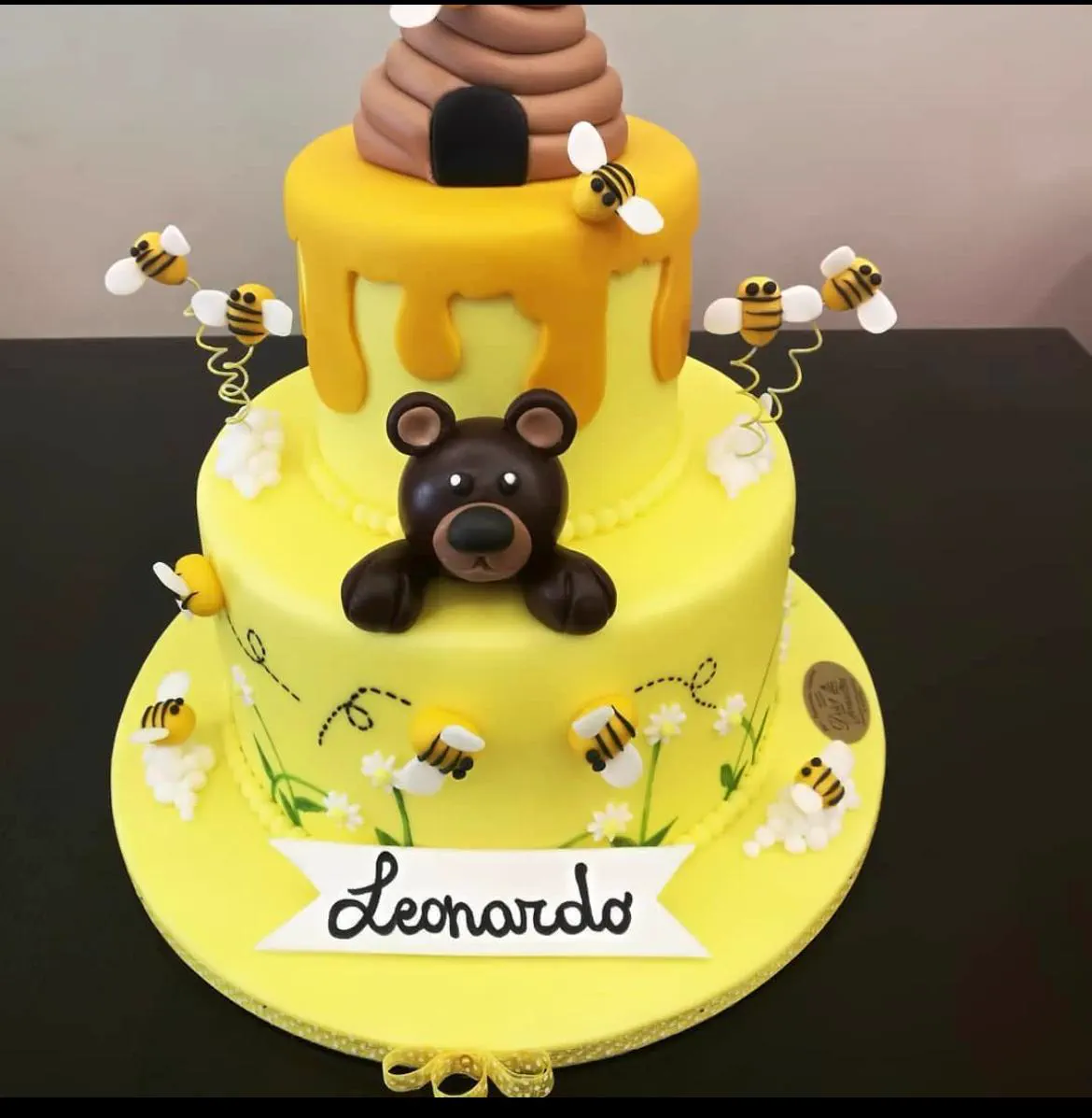 Torta creativa per compleanno realizzata da Dolci Tentazioni