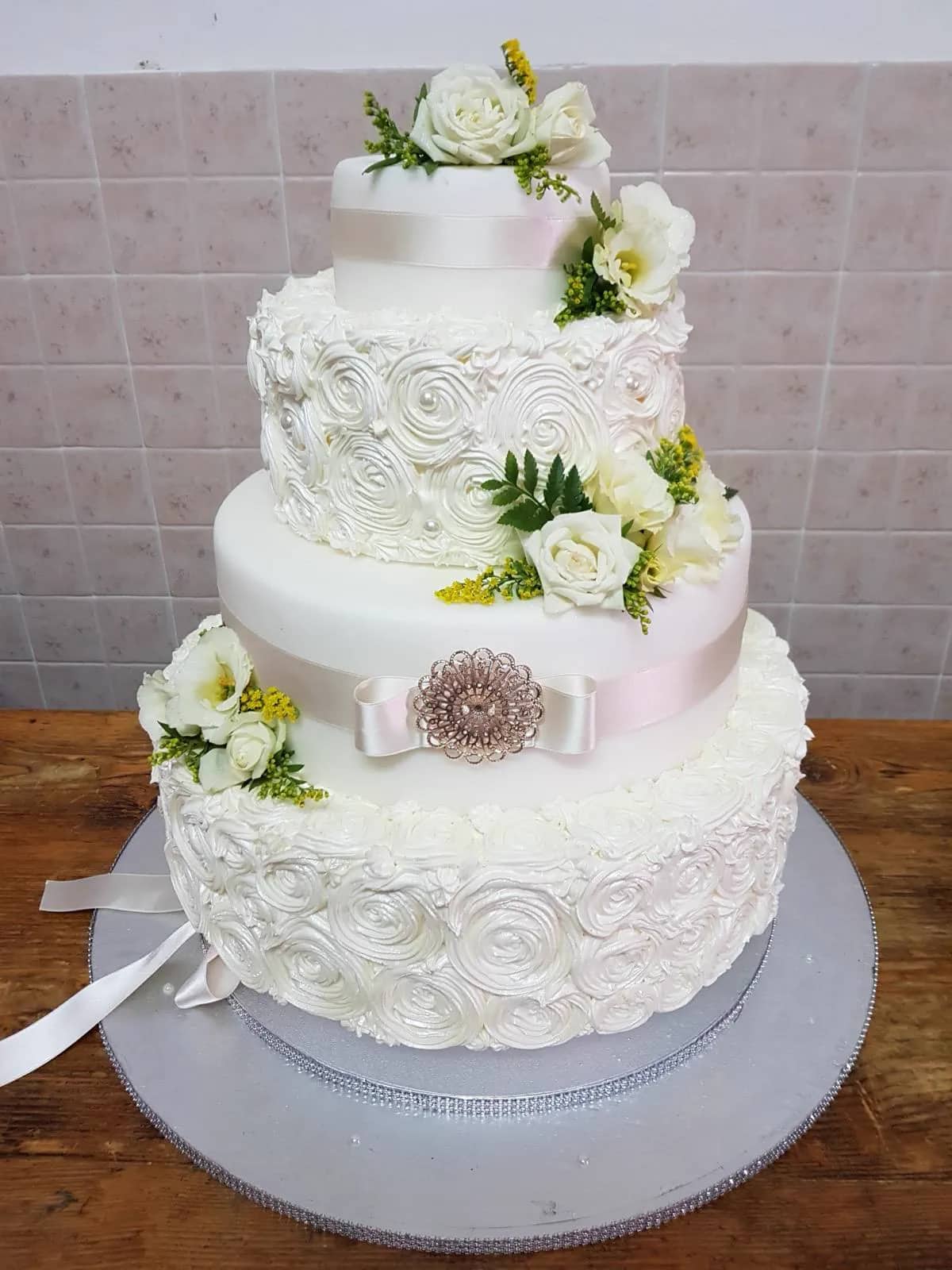 Torta nuziale classica realizzata da Dolci Tentazioni